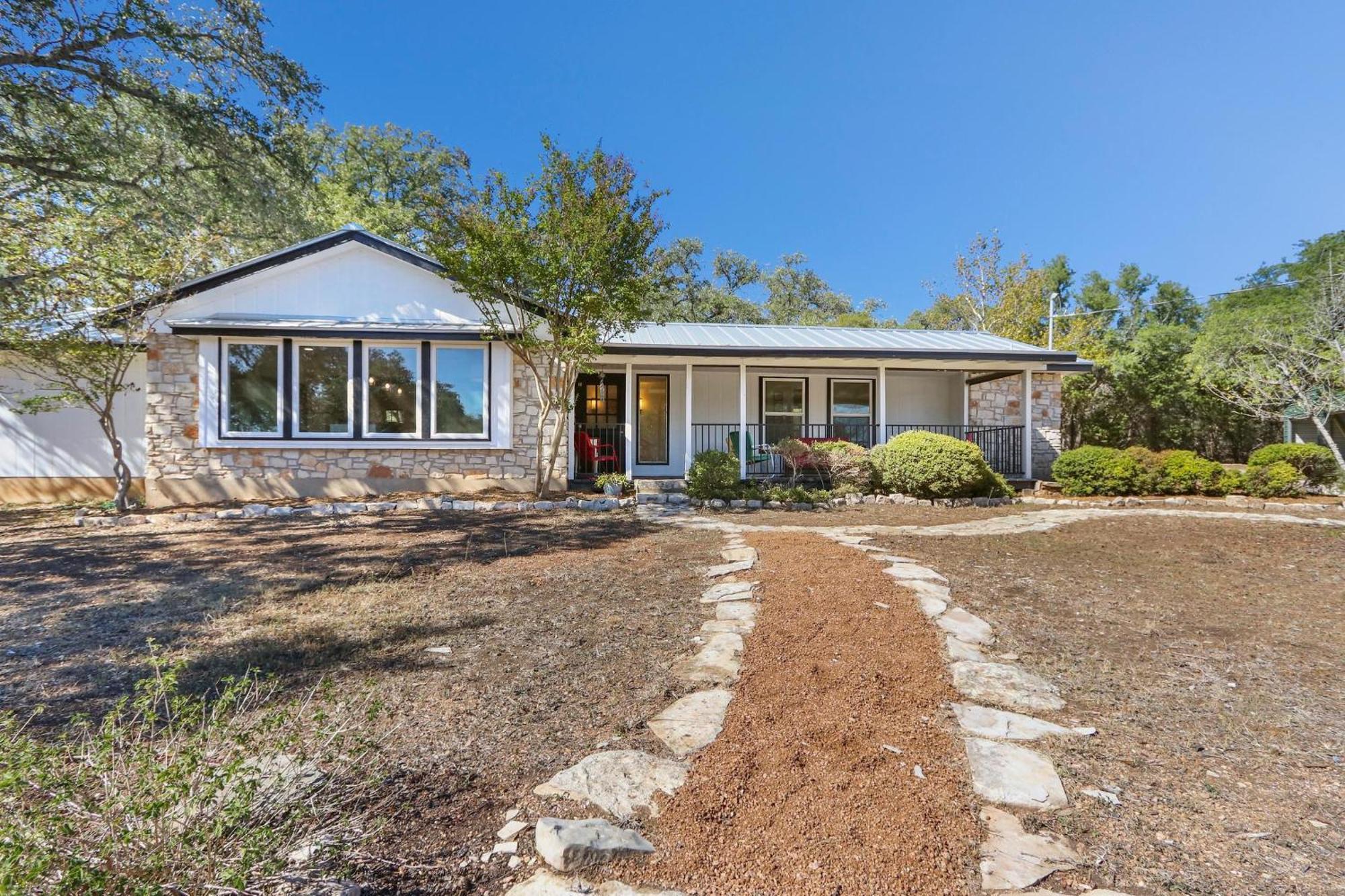 Red Donkey Cottage Wimberley Esterno foto